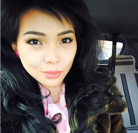 Нэвтрүүлэгч Д.Одзаяагийн сүүлийн үеийн зурагнаас